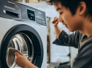 博世洗衣机网点预约热线分析♫洗衣机清洗技巧：小苏打是否适用？