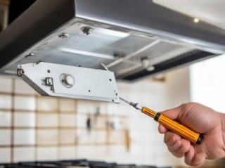 红日油烟机预约售后热线科普☞油烟机节能灯罩安装方法详解